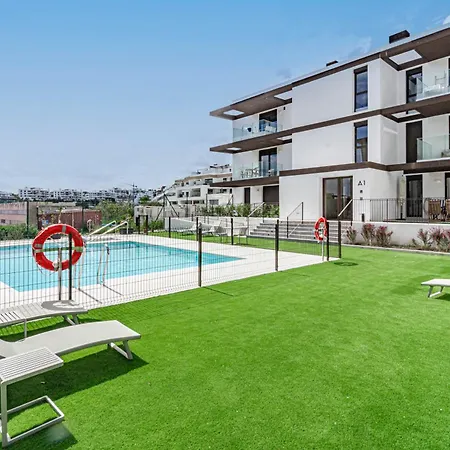 Apartment Lmea20a - Luxury - Pool View & Walk To Estepona