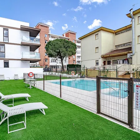 Lmea20a - Luxury - Pool View & Walk To Apartment Estepona