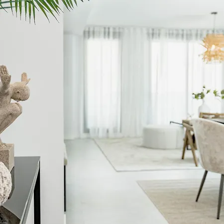 Apartment Lmea20a - Luxury - Pool View & Walk To
